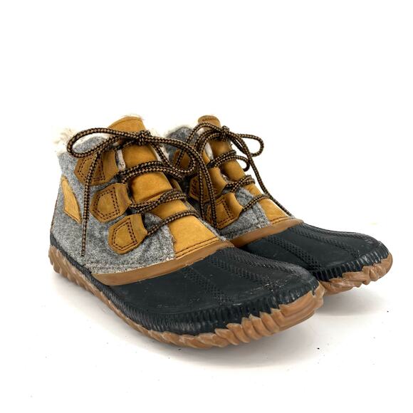 Sorel Women's 7 Gray Wool Out n About Short Winter Rain Waterproof Ankle Boots - Picture 1 of 9